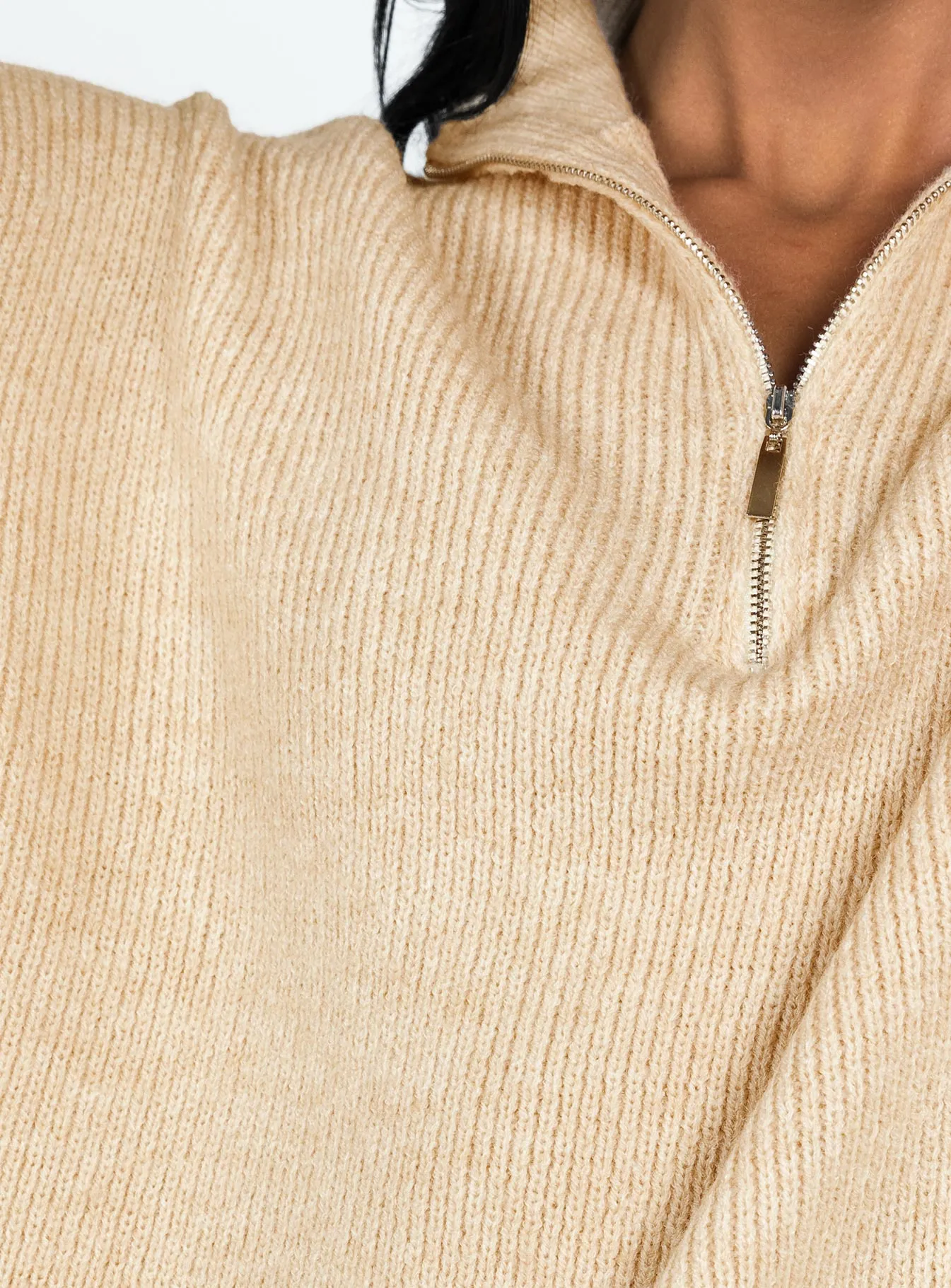 Bessy Sweater Beige