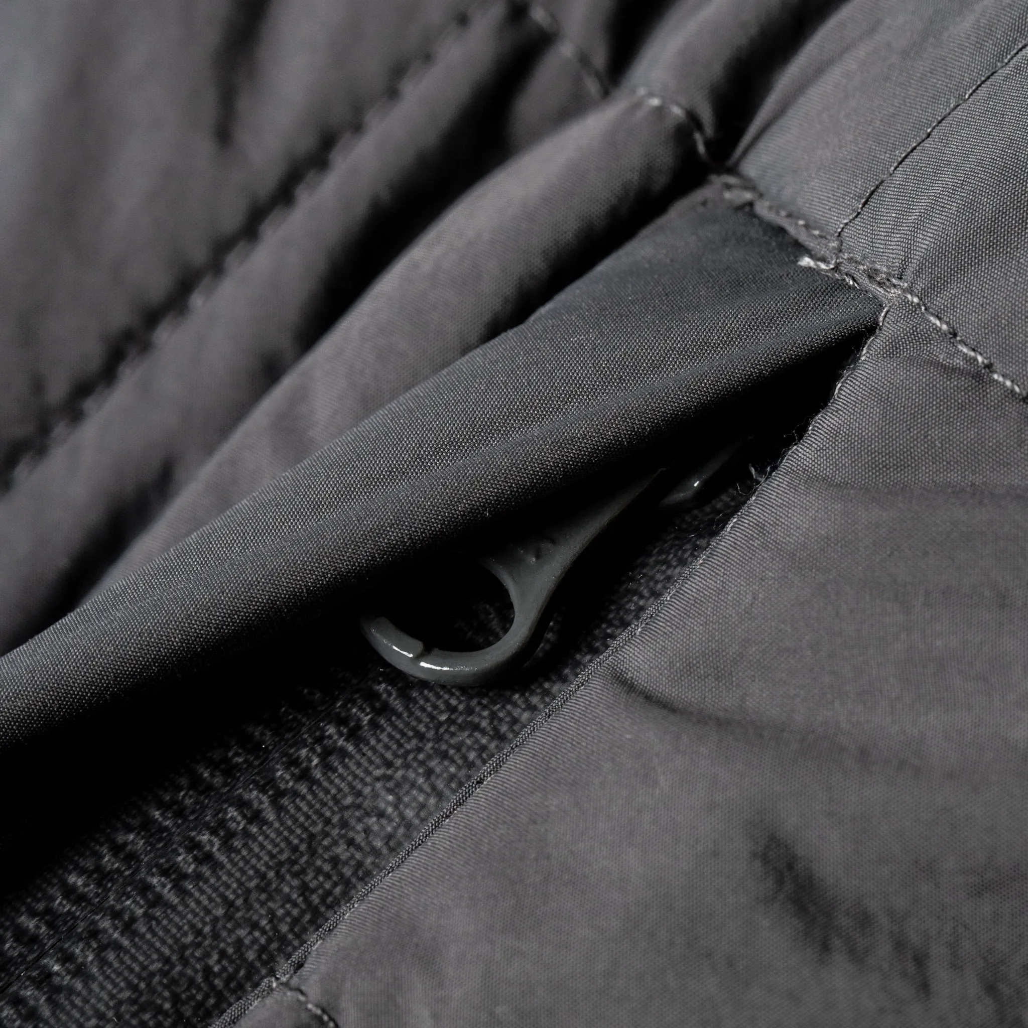 The Vertical Jacket in Ash